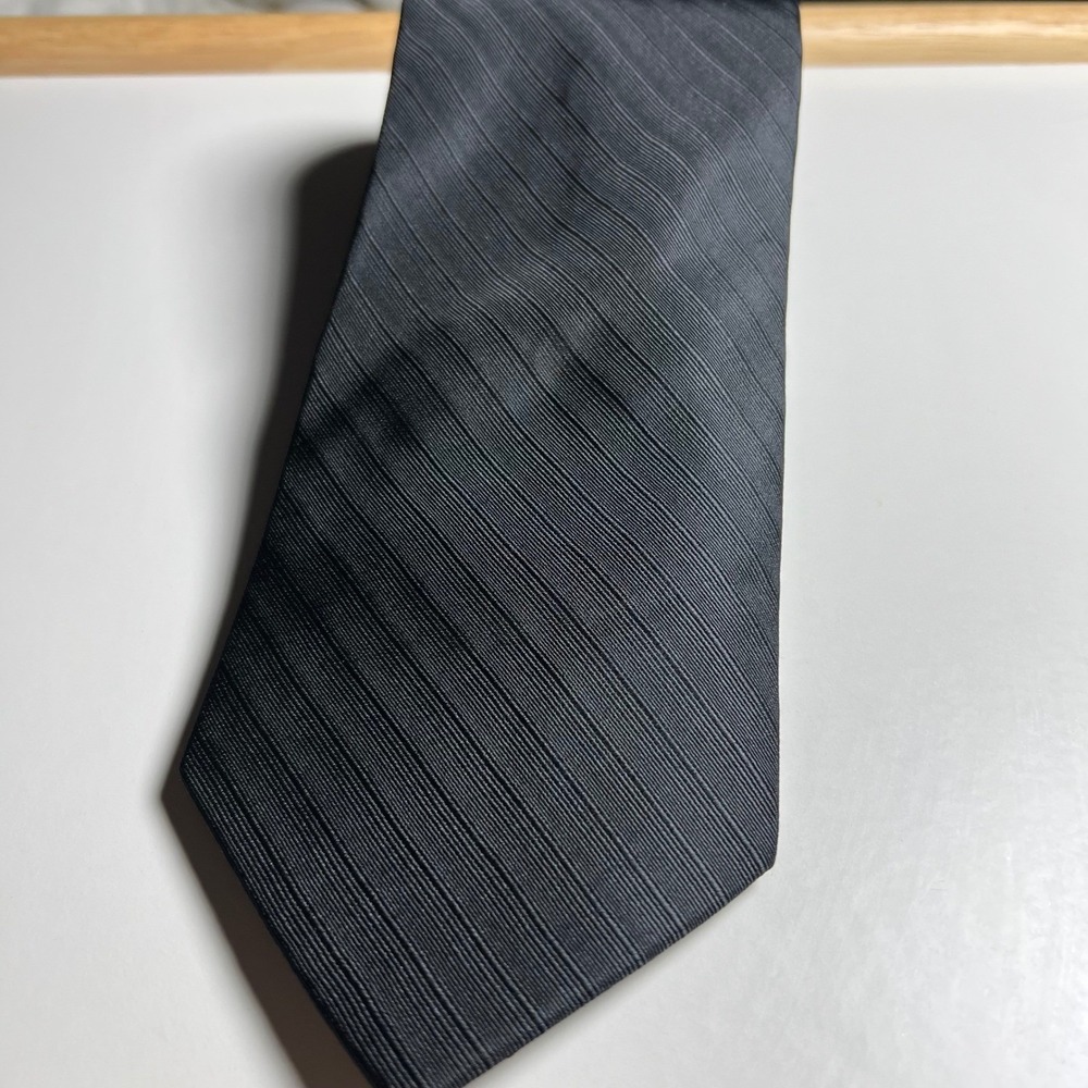 Unbranded Mens Necktie 100% Silk Ribbed Diagonal Stripe Black OS‎